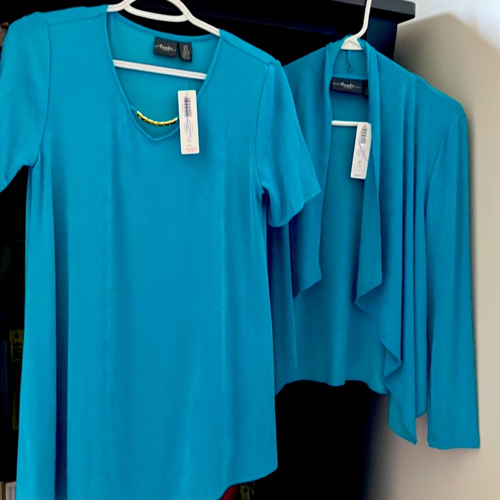 Chicos Travelers Jacket and matching tunic.
